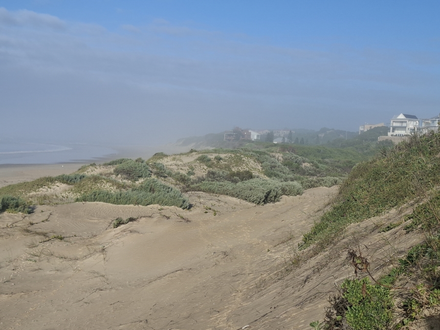 4 Bedroom Property for Sale in Paradise Beach Eastern Cape